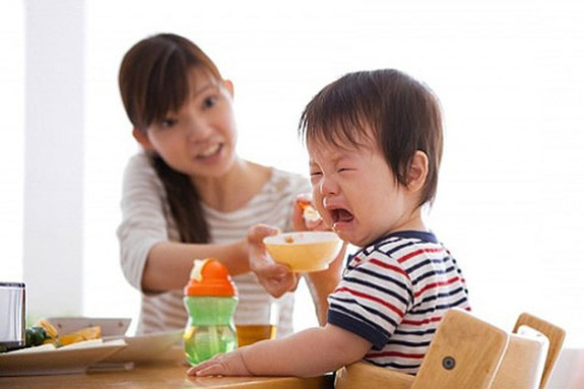 Trẻ biếng ăn, còi cọc, chậm lớn do sức đề kháng kém